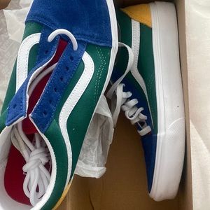 Brand New Never Worn Yacht Club Old Skool Vans
